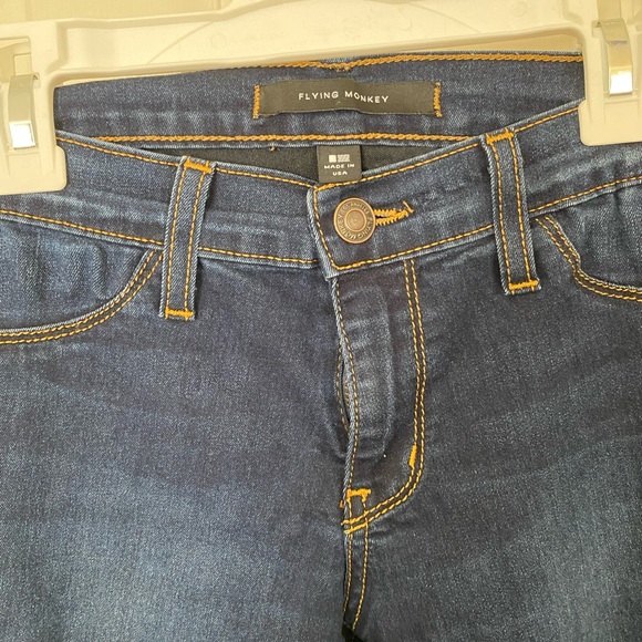 Flying Monkey skinny jeans size 27 mid rise. Gained weight and barely wore them - Picture 1 of 4